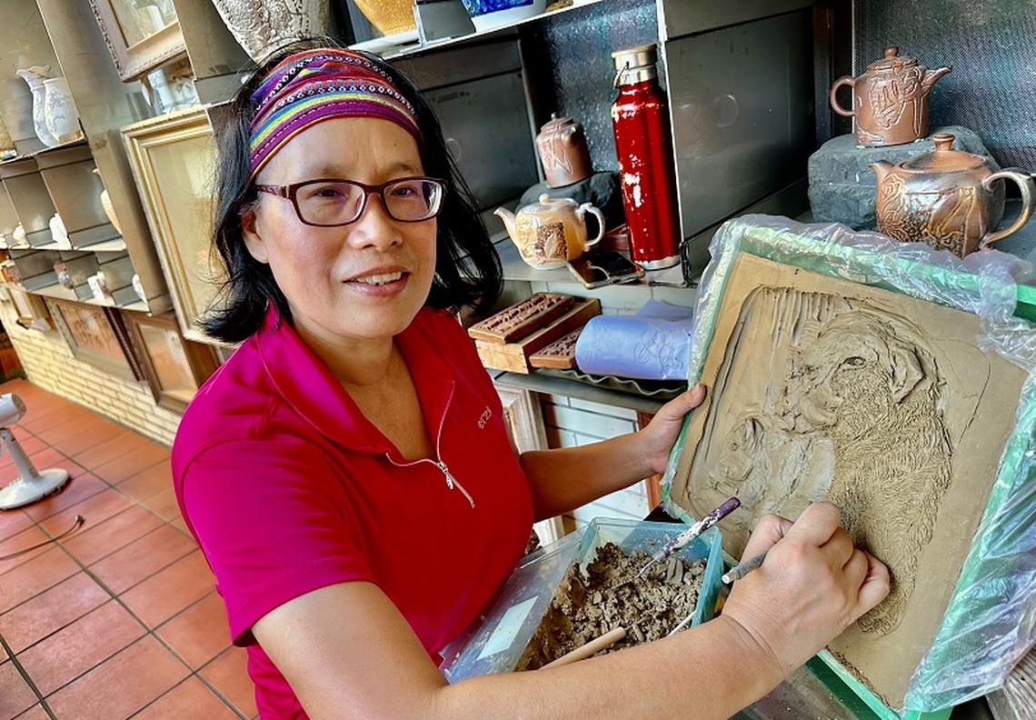 蔡惠瑜溫馨磚雕作品雙十國慶日亮相新店 傳遞愛與感恩