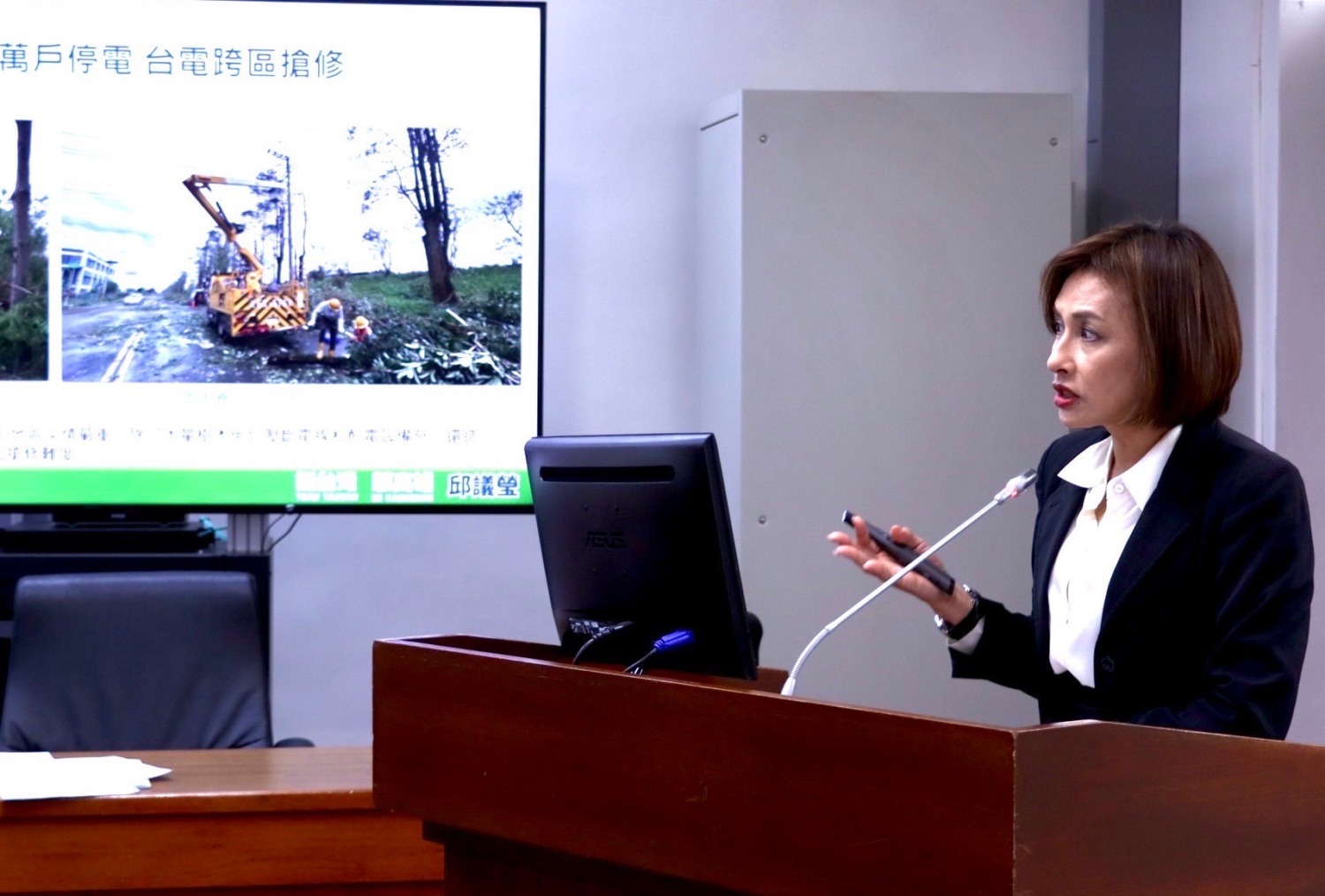 立委邱議瑩為颱風受損民眾爭取補助