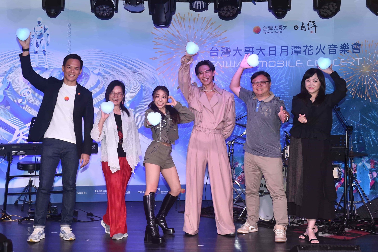 AI科技與音樂交織 2024台灣大日月潭花火音樂會11/2登場 182 AI科技與音樂交織 2024台灣大日月潭花火音樂會11/2登場 181