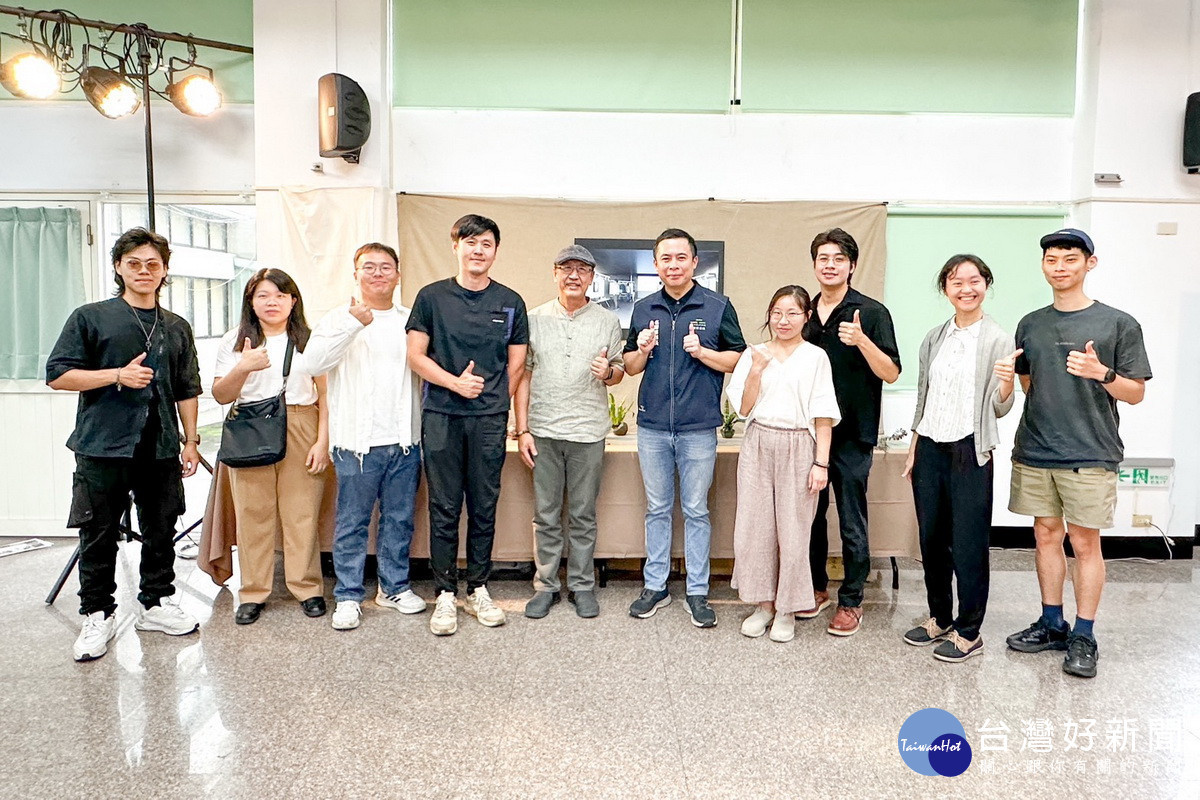 碉堡展出的藝術家均出席。(名間鄉公所提供)<br /><br />