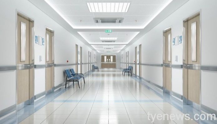 PRP注射可促進組織修復 樂生醫提醒這些事 11 long hospital corridor with empty seats