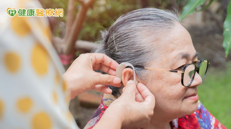 鼻咽癌放療損聽力 植入「人工電子耳」恢復聽力、社交!