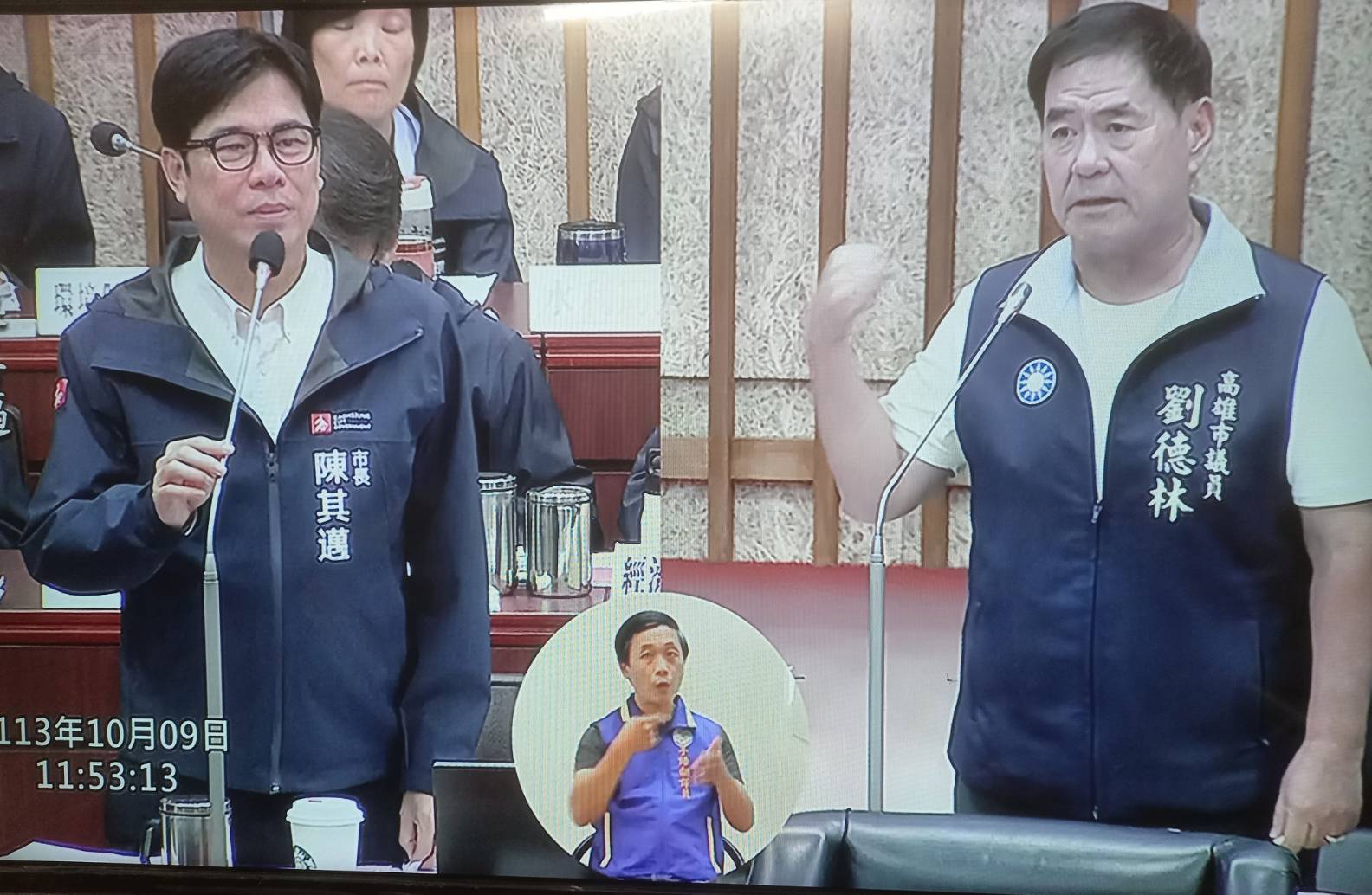▲劉德林更強調長期缺乏路樹維護政策，風災一來路樹壓毀民房（記者李堂安翻攝）