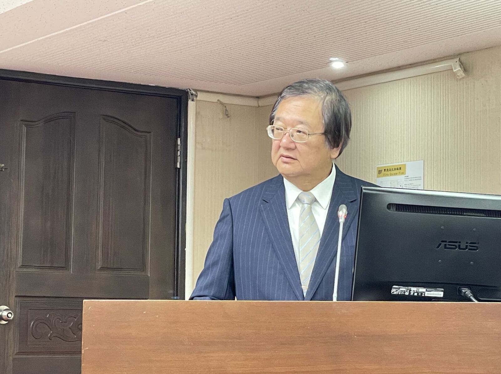 「代理孕母」何時開放? 邱泰源證實:修法草案12月送行政院 208 「代理孕母」何時開放? 邱泰源證實:修法草案12月送行政院 207