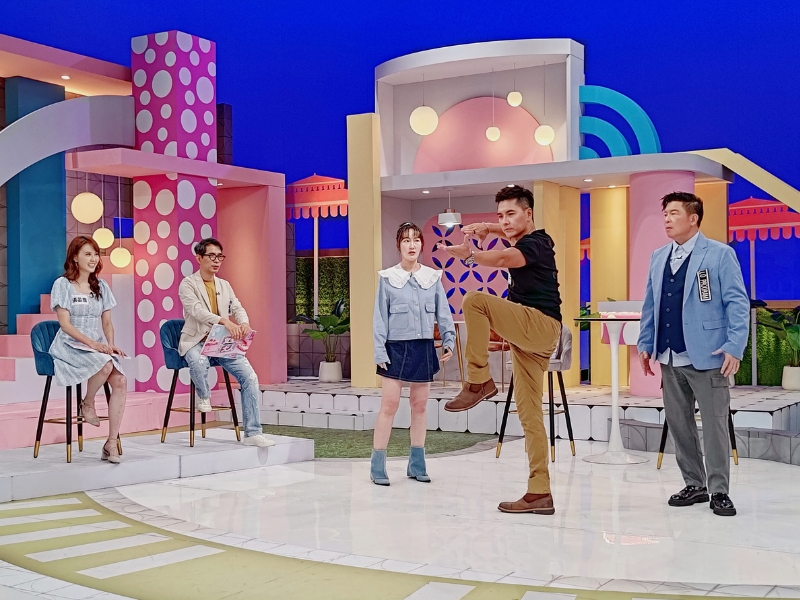 王傳一現場示範太極八式