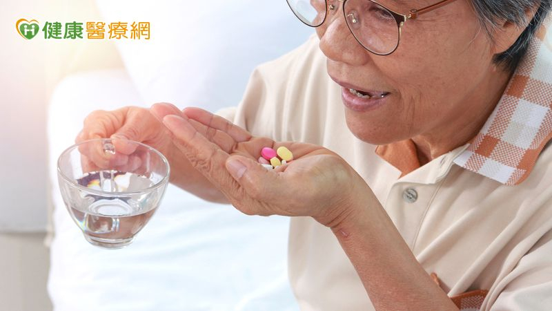 長者多共病!多重用藥易造成「低血鈉」危機