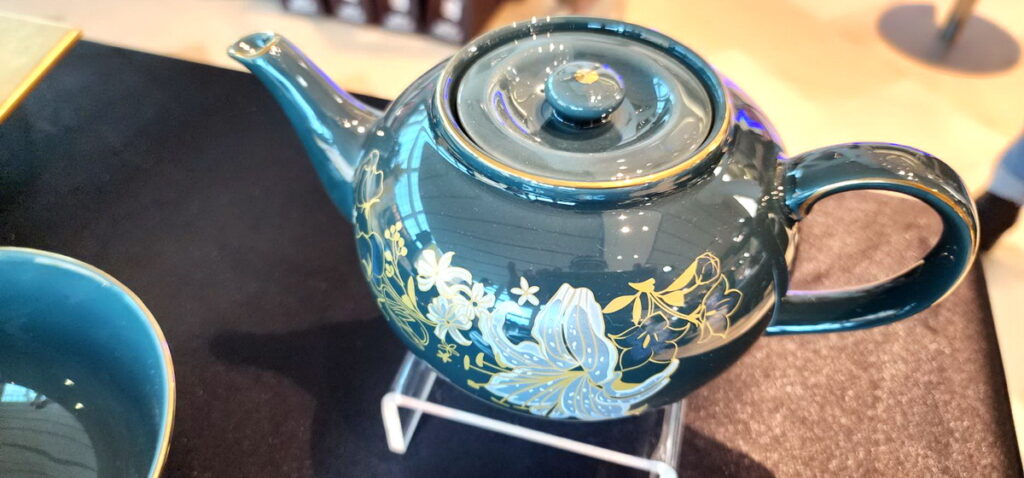 日本百年瓷器品牌Noritake於10月11日在臺北隆重呈現「Noritake瓷繪雅集-山田智嗣 手繪巡迴展」。