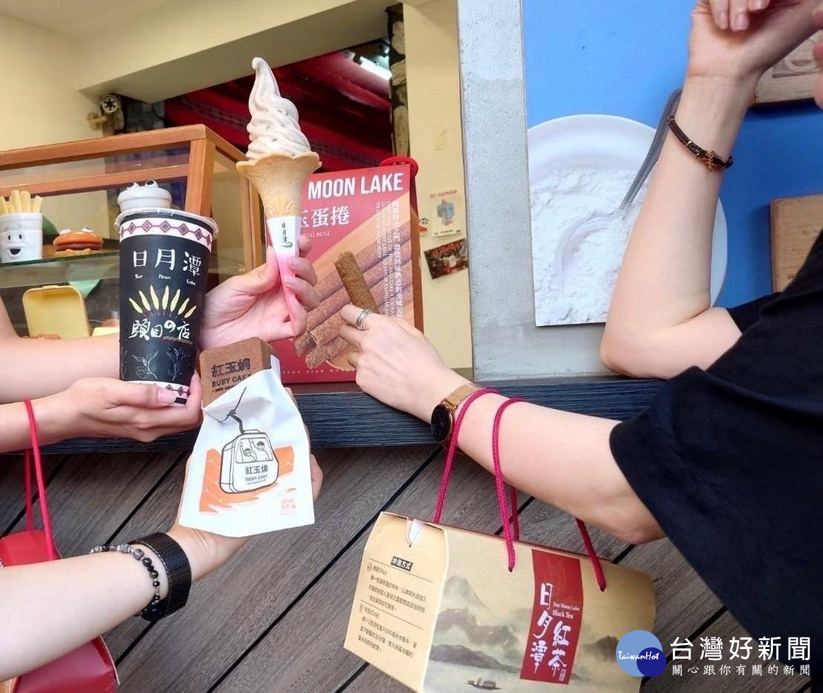 消費滿300元並完成google評論即可轉扭蛋。<br /><br /> <br /><br />