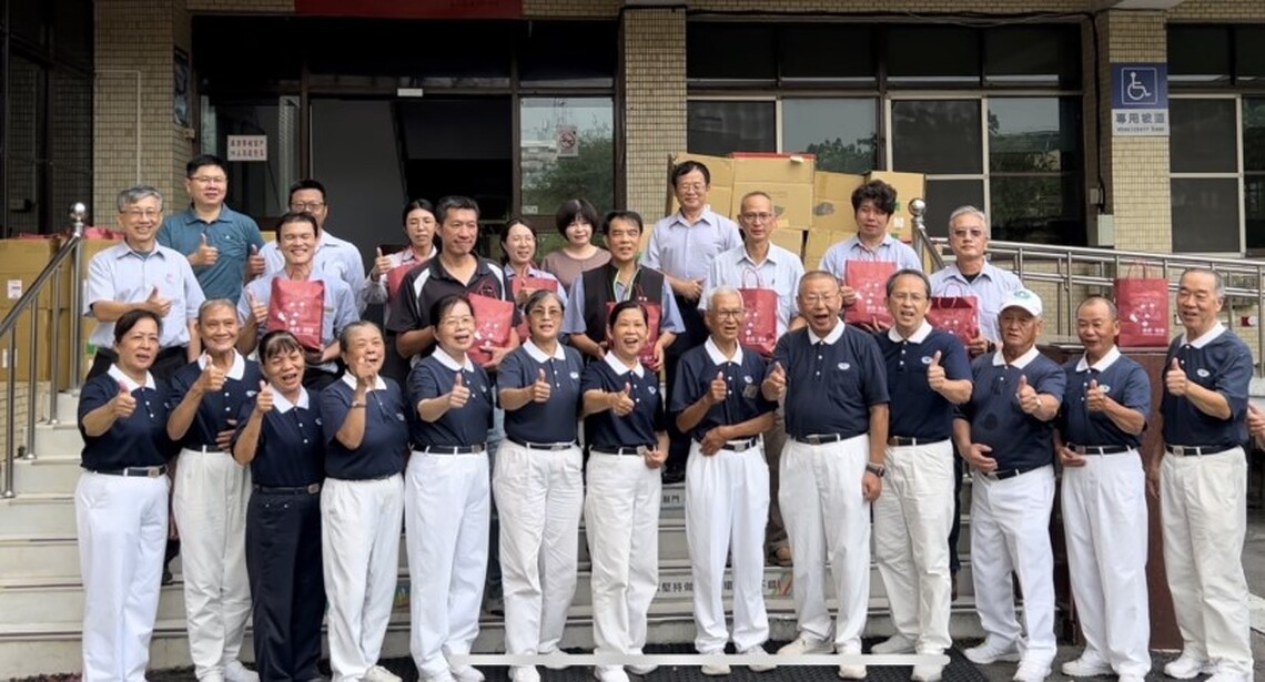 山陀兒重創高雄 台電鳳山區處連日搶修 慈濟志工送愛提士氣