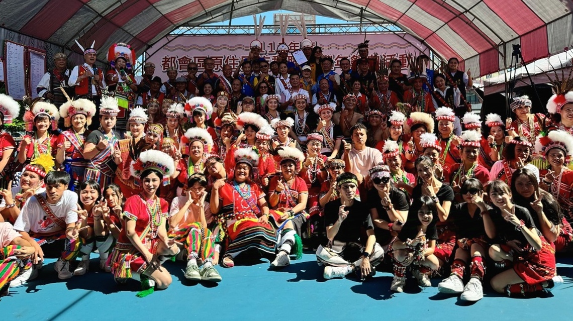 苗栗縣都會區原住民族聯合豐年祭登場       鍾東錦：傳承傳統文化最重要