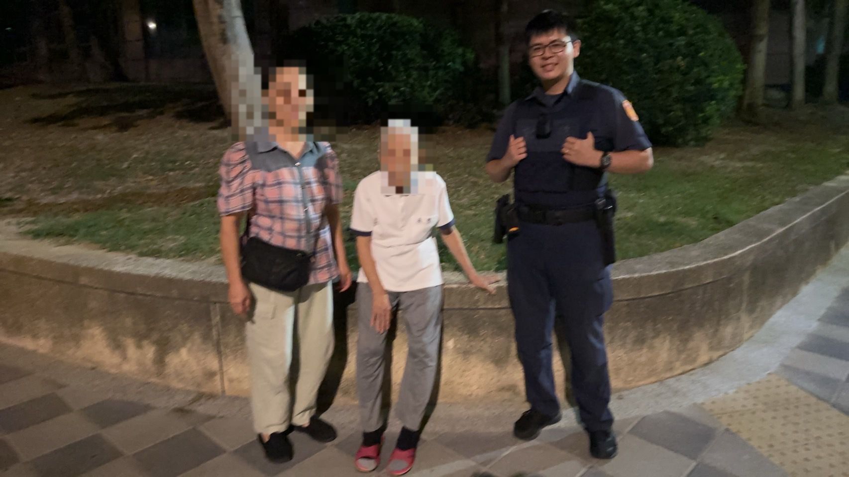 警方隨即在社區附近發現失蹤婦人。(記者 黃荷琇翻攝)