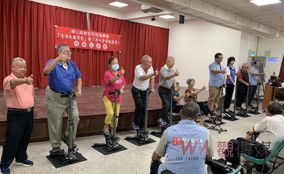配天宮捐運動器材又捐助學金 蔡承宗發揚媽祖善念