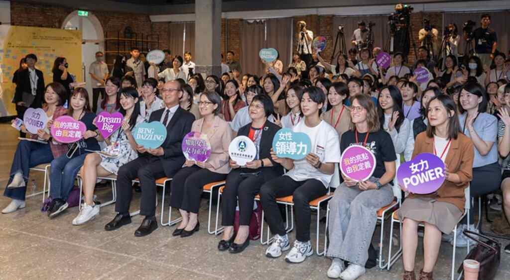 ▲蕭美琴副總統出席「耀眼女生 女力正青2.0」學員交流分享會。(總統府提供)