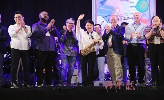 18.5萬粉絲朝聖 「台中爵士音樂節」開幕夜10國使節出席 全場同歡