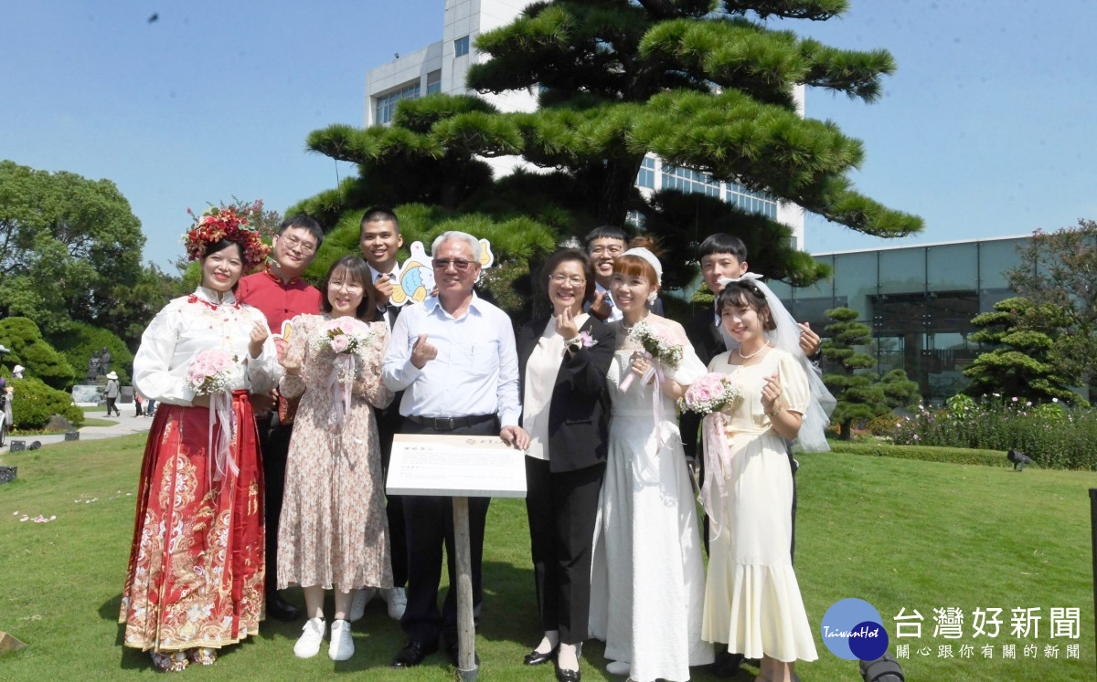 2024彰化縣聯合婚禮,30對新人快樂成家。圖/彰化縣政府提供