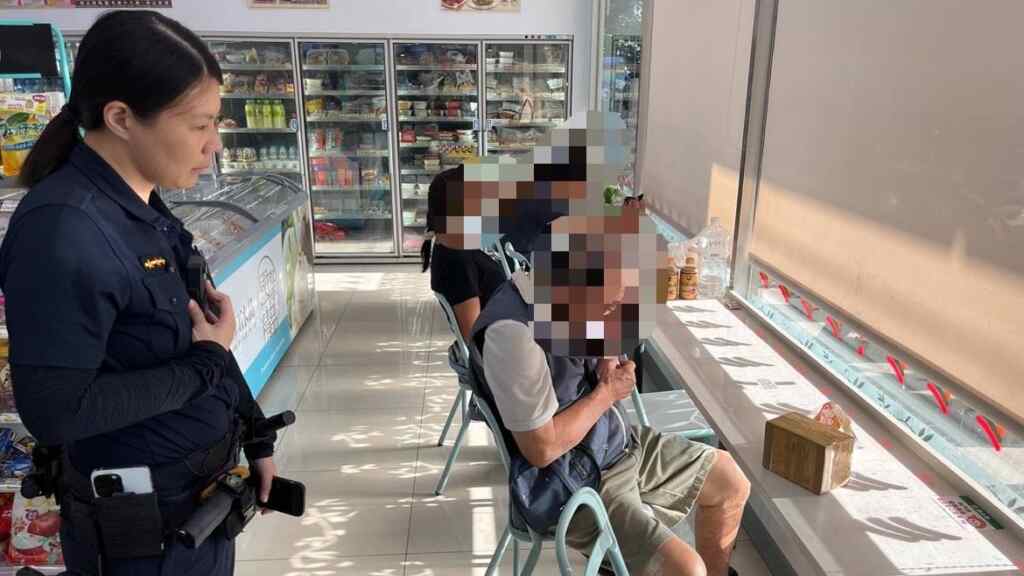 ▲彰化市一名85歲林翁因網戀險遭詐騙,假港女要求寄送SIM卡供其來台使用,幸好超商店員警覺異常,及時聯繫警方阻止,成功避免老翁淪為詐騙幫兇。(彰化警方提供)
