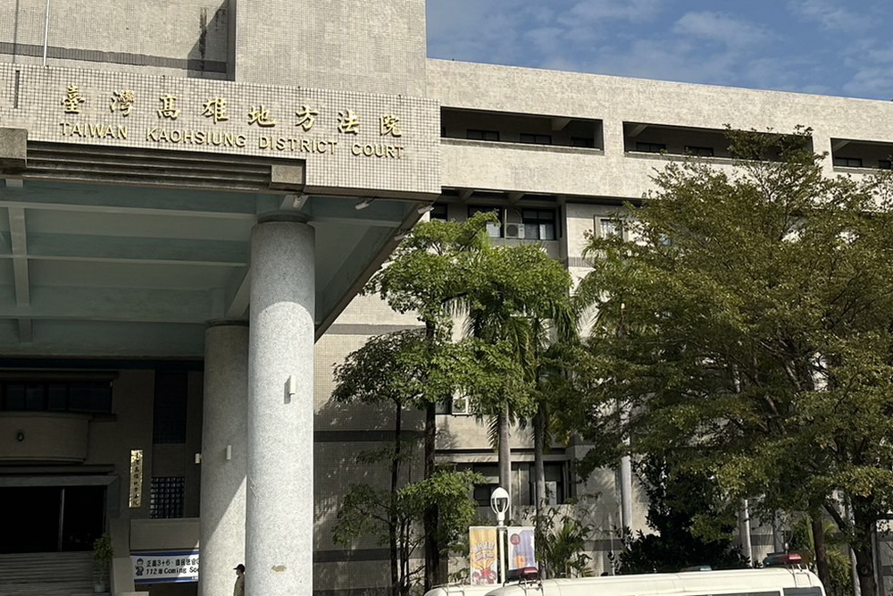 查二手車資料賺外快 2員警貪污罪判重刑 228 查二手車資料賺外快 2員警貪污罪判重刑 227
