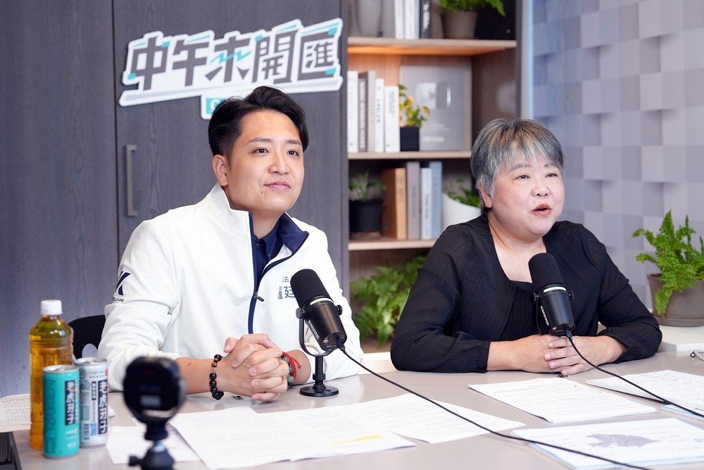 中午來開匯/籲中央政府補助勿有藍綠之別 羅廷瑋:不能懲罰台中優秀學生 198 中午來開匯/籲中央政府補助勿有藍綠之別 羅廷瑋:不能懲罰台中優秀學生 197