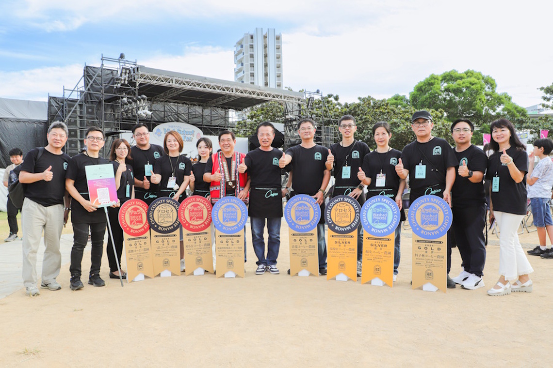 嘉義阿里山咖啡亮相沖繩10萬人次市集，大批咖啡迷熱情參與試飲活動