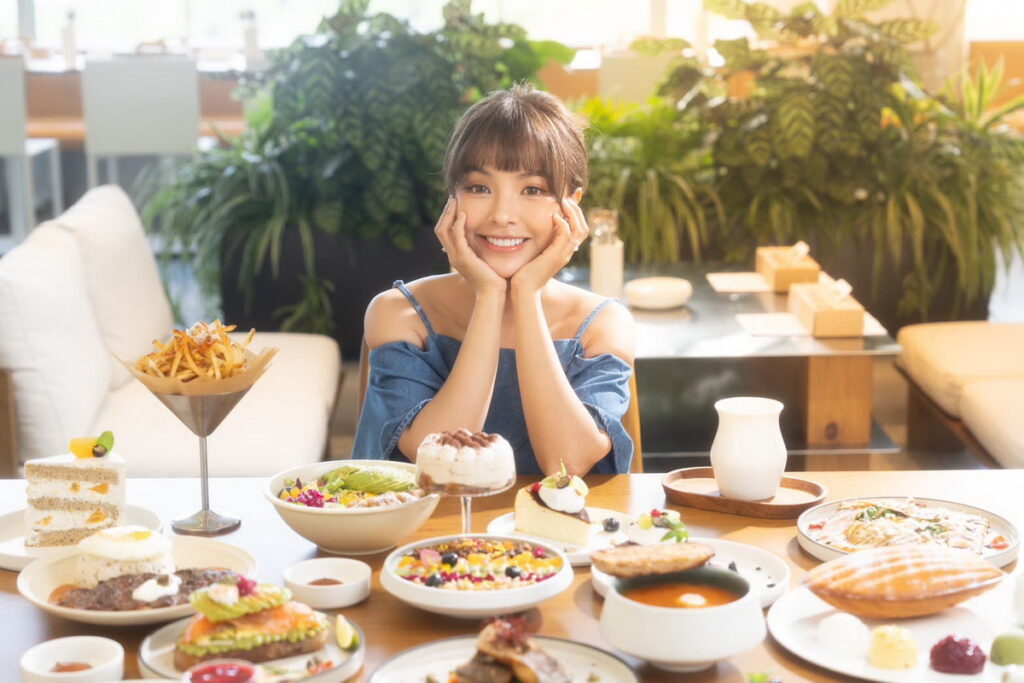 徐凱希化身美食探險家，甜美空降烏來最強人氣美食咖啡廳。