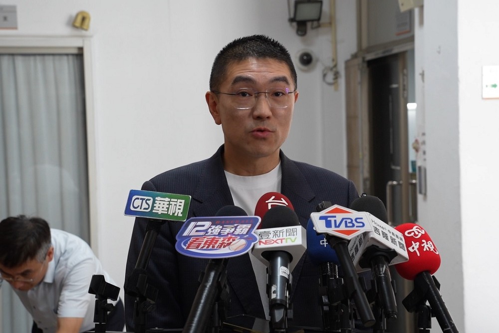 傳捐200萬給柯文哲? 謝國樑:家族企業與民眾黨有往來 214 傳捐200萬給柯文哲? 謝國樑:家族企業與民眾黨有往來 213