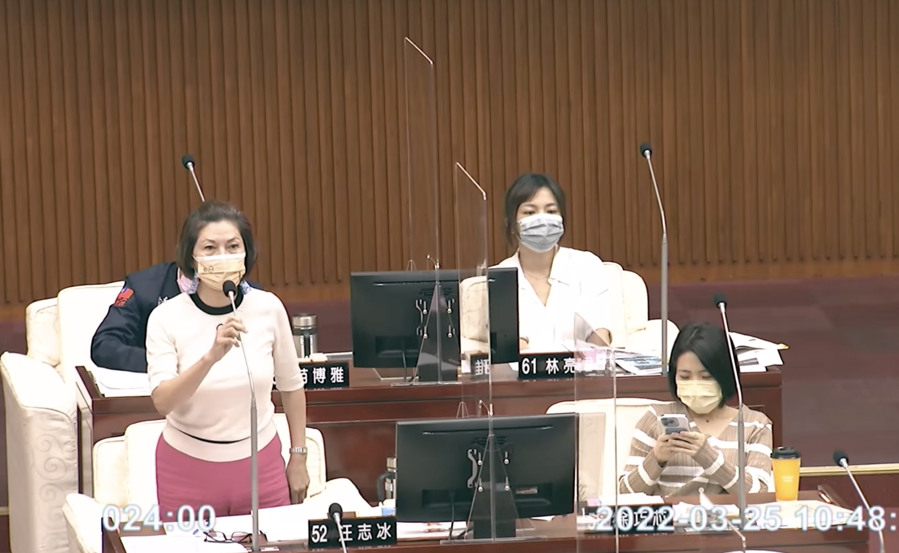 台北公車駕駛缺額近1500人 汪志冰:公運處評鑑形同虛設 200 台北公車駕駛缺額近1500人 汪志冰:公運處評鑑形同虛設 199
