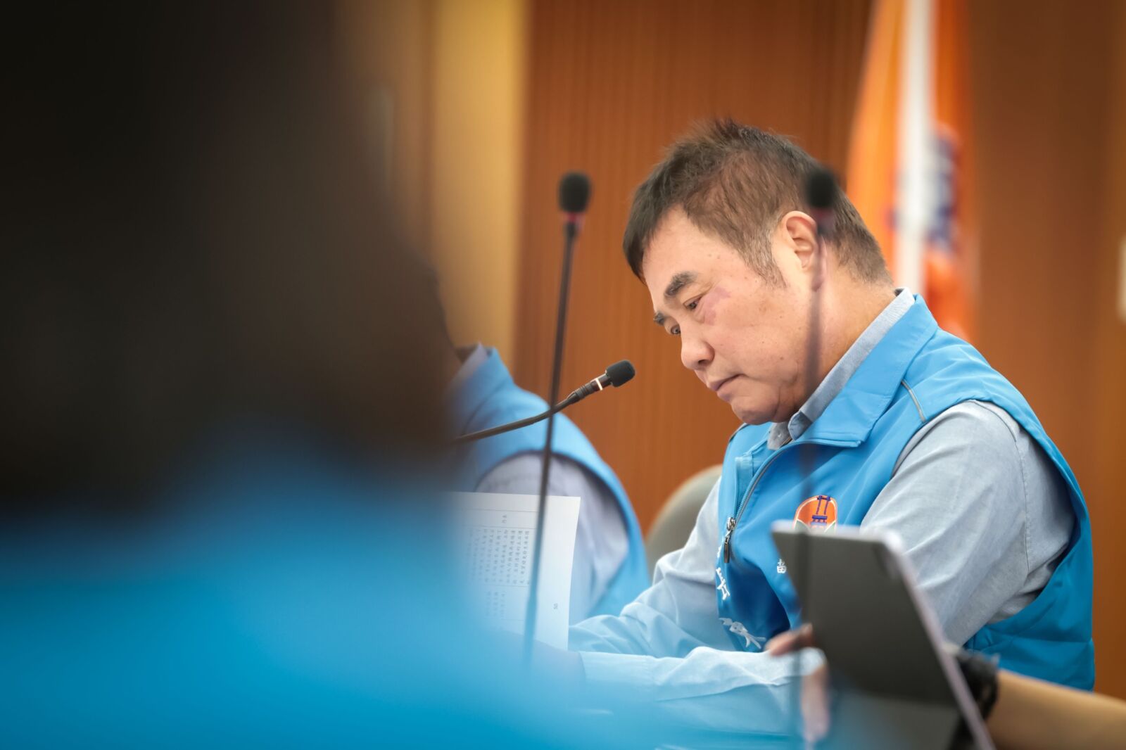 齊柏林之子遭承辦辱「靠爸」怒離席 鍾東錦:我的歉疚難以言喻 228 齊柏林之子遭承辦辱「靠爸」怒離席 鍾東錦:我的歉疚難以言喻 227