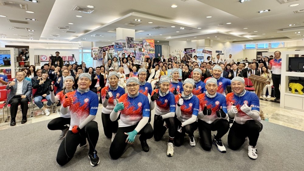 ▲22家產壽公司蒞臨記者會一起支持千里傳愛公益。(圖/磐石集團提供)