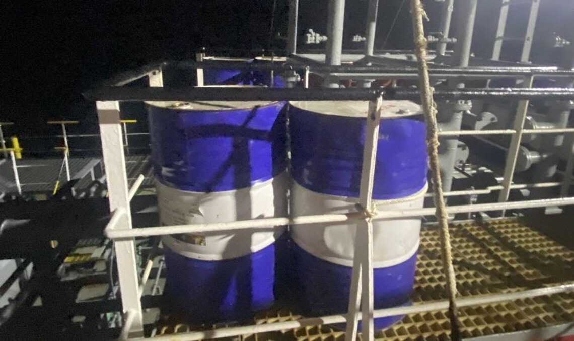 巴拿馬籍貨輪「JM-ARIES」違法棄置油桶 依海污法裁罰新臺幣30萬元