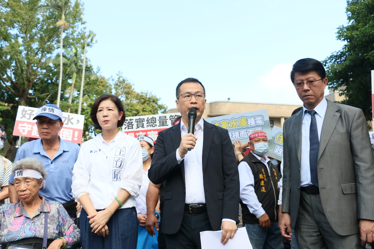 ▲國民黨籍立委王育敏、羅智強與謝龍介等人出面，要求政府重視大埔鄉親的心聲。（圖/王育敏立委服務處提供）