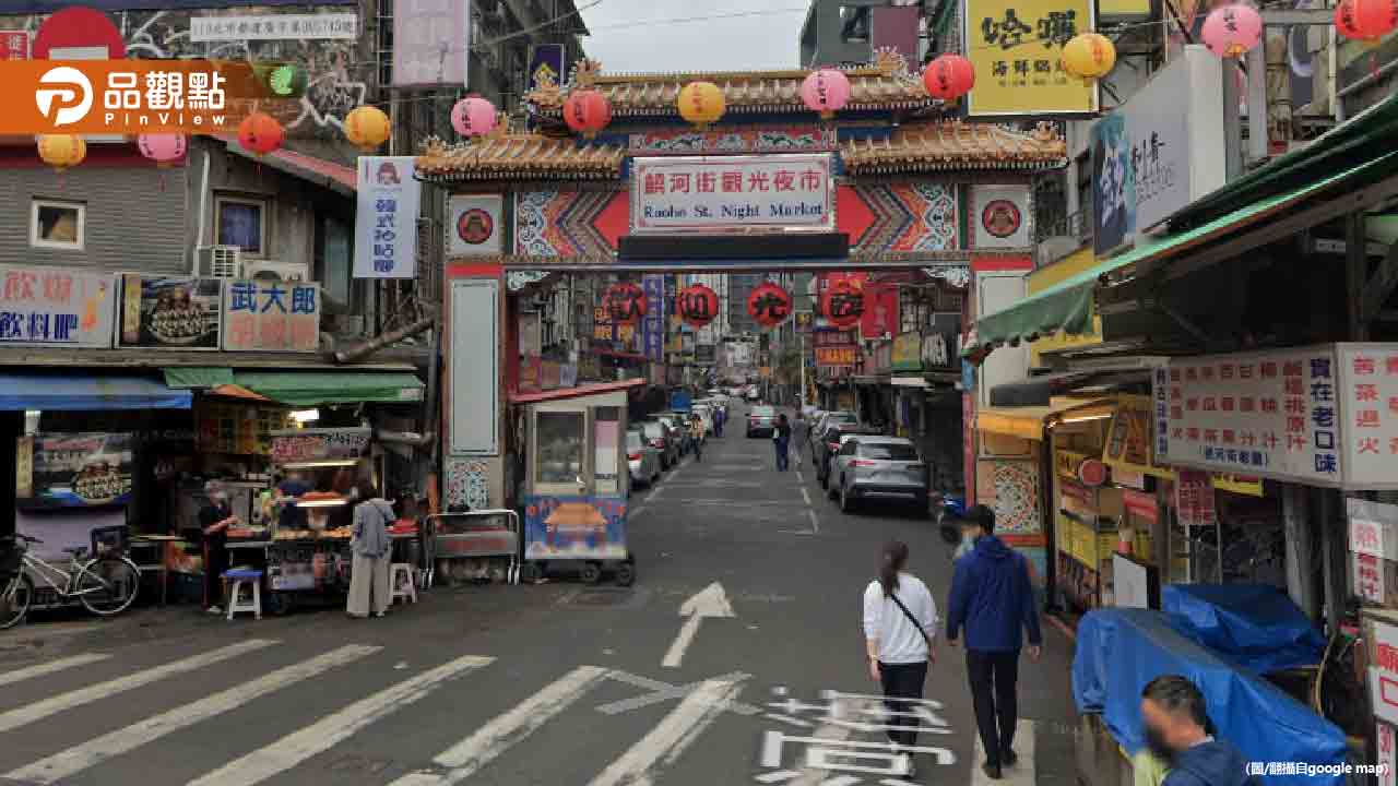 饒河夜市違規擺攤遭取締！老闆甩鍋喊「罰單員工自己繳」