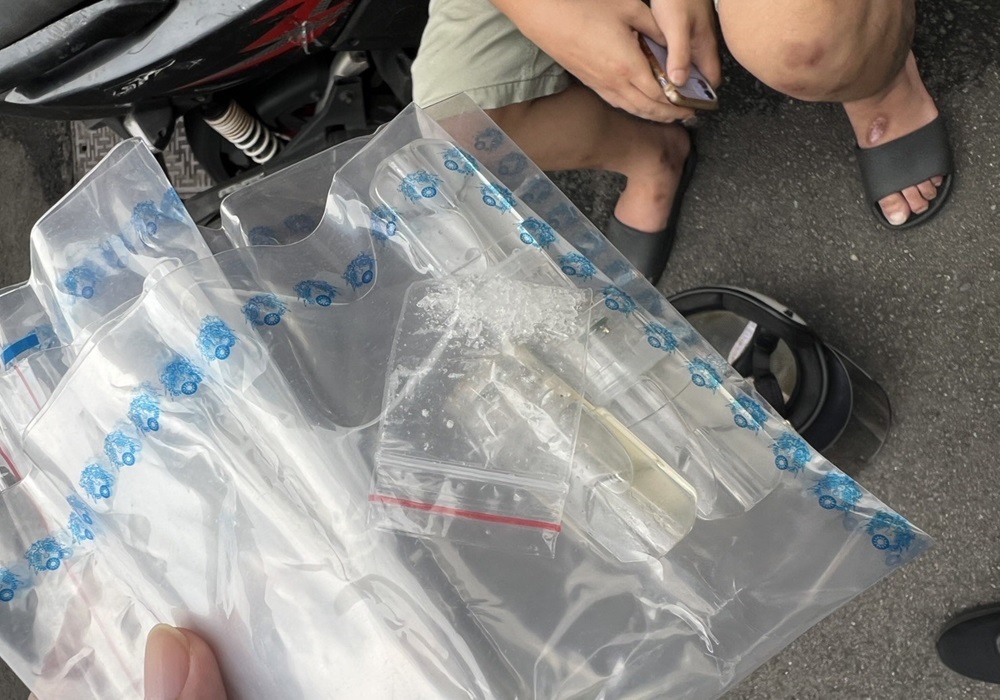 土城警查毒一箭雙鵰 通緝犯束手就擒 204 248241017a06