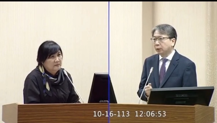 民進黨原住民立委伍麗華質詢國家安全局局長蔡明彥有關對岸統戰與滲透國安局有無掌握等相關議題時,竟脫口說出「原住民是個破口。(圖/國會頻道)