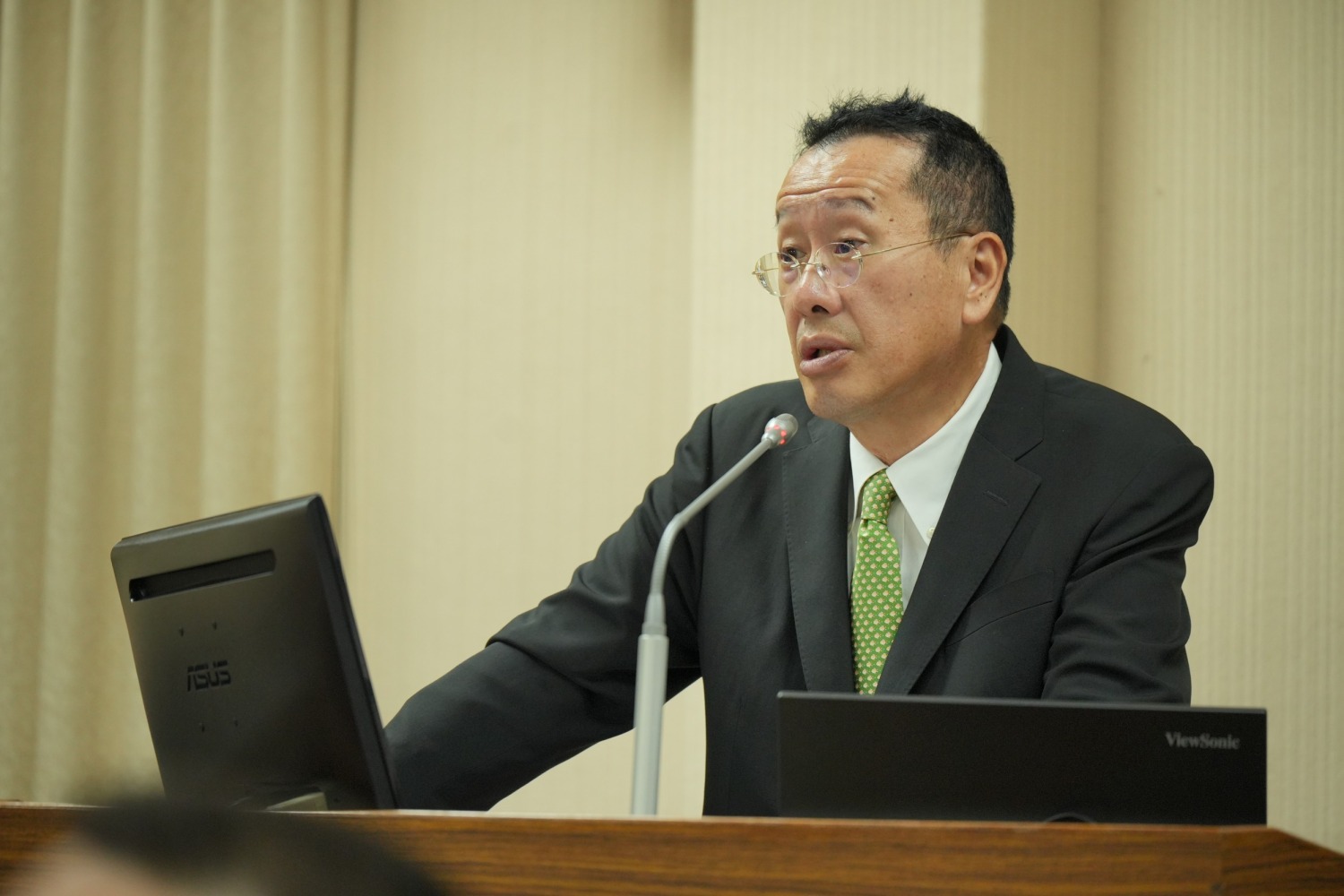 顧立雄則表示，林岱樺委員所提的三點，與他在部內中所提的方向是完全吻合。(圖／林岱樺國會辦公室)