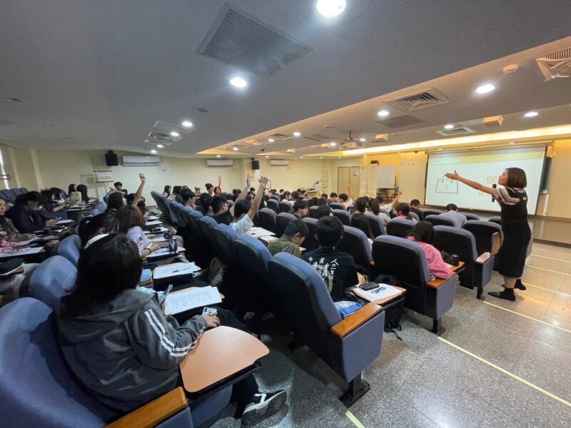 圖文:臺中郵局舉辦防詐知識與金融保險校園講座。