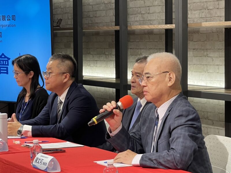 圖文:中石化、鼎越開發公司針對京華城容積率所引發的議題進行說明記者會。