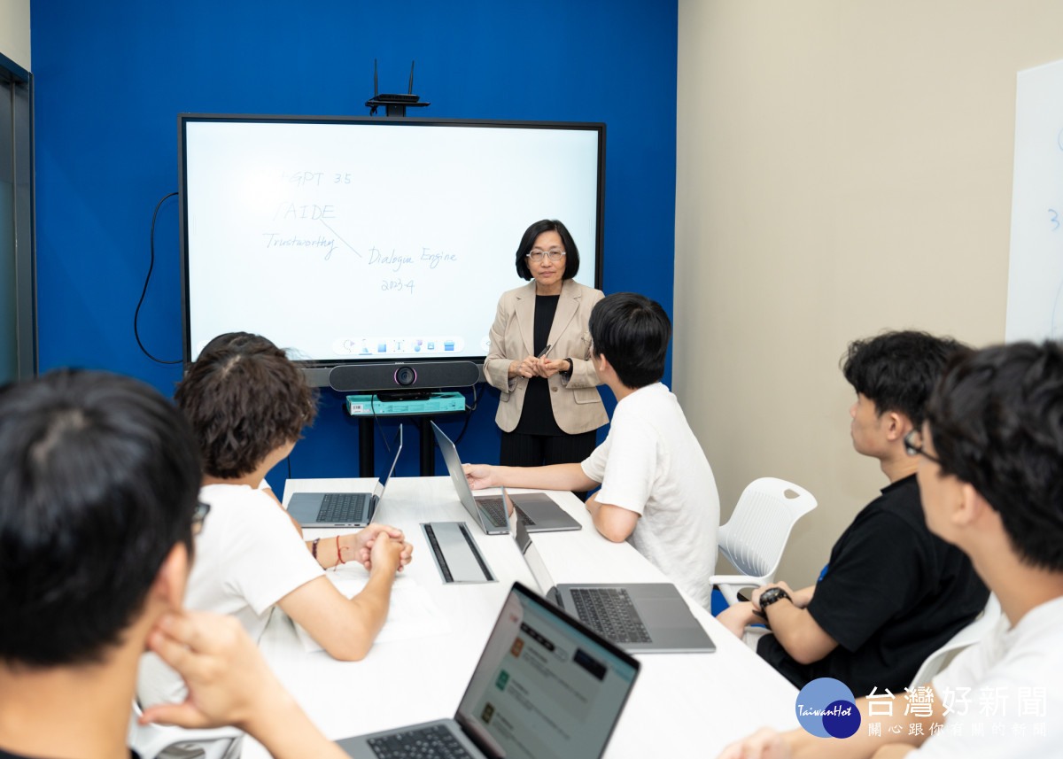 長庚大學碩士班添生力軍 活用AI管理財富與健康