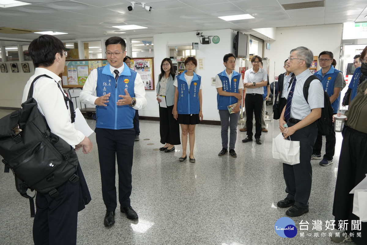 張市長說明如何建立良好廉潔施政。(市公所提供)