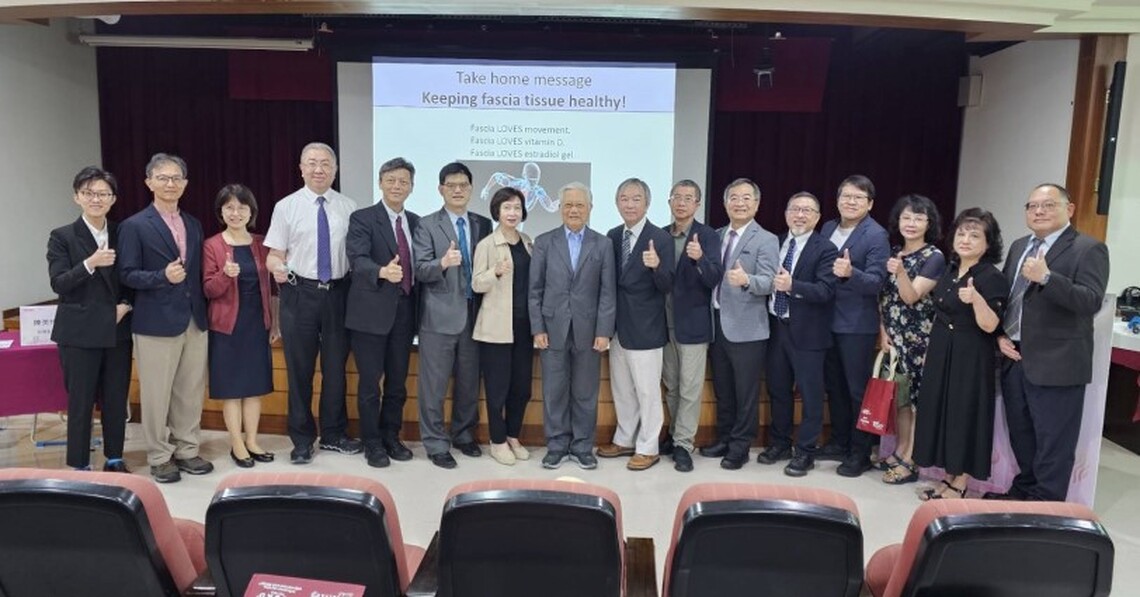 國際更年期醫學會發佈關鍵性論文:釐清更年期管理與荷爾蒙治療爭議,提供女性更多支持