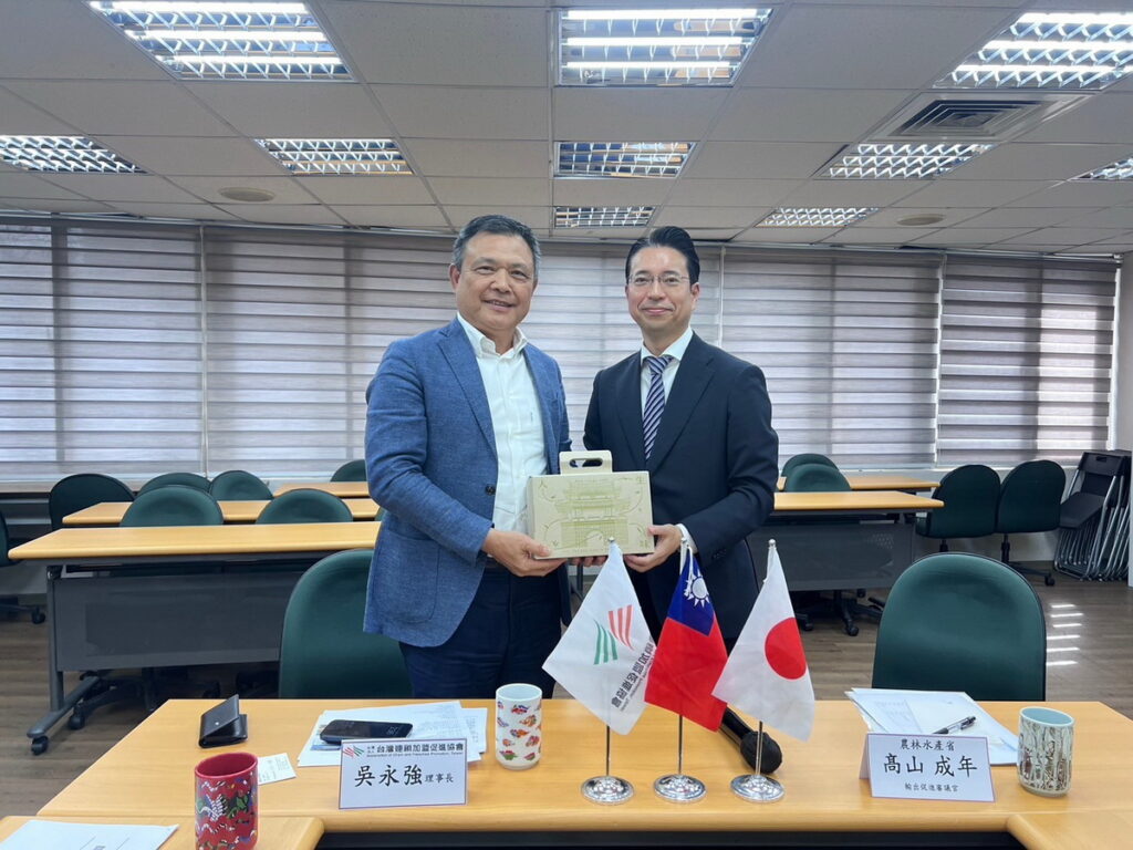 日本農林水産省本次率團拜會台灣連鎖加盟促進協會