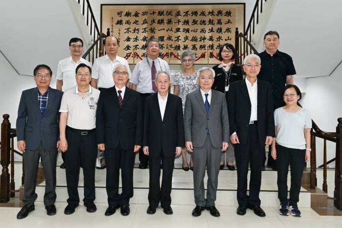 黃主文24年無私奉獻今光榮卸任 陳卿南接棒持續守護警消權益 32 1428450 0