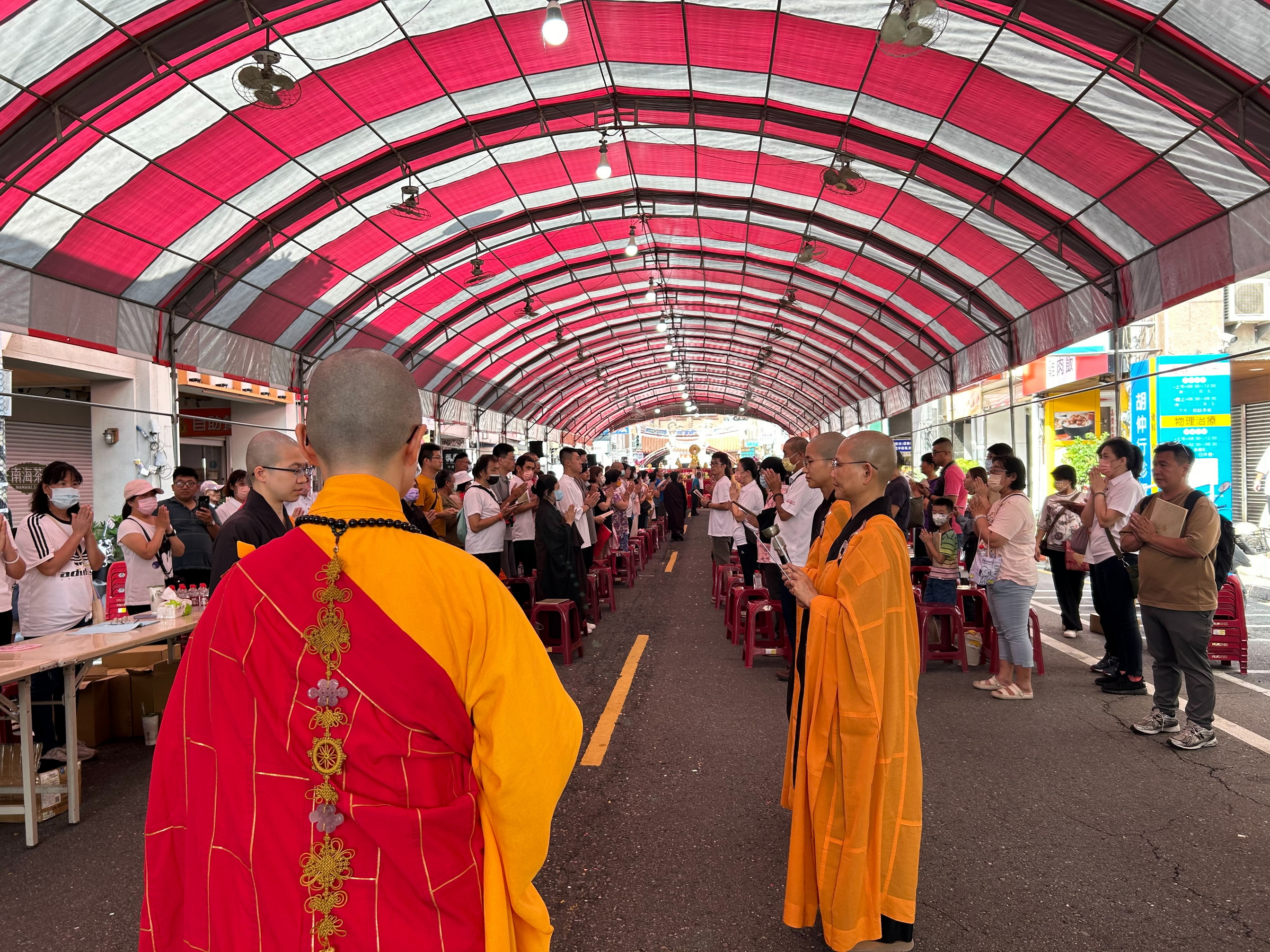 ▲彰化開化寺建寺三百年，舉辦一系列慶祝活動，「觀音媽契子」是開化寺首次舉辦的觀音媽契子女法會活動。（記者張溎壕攝）