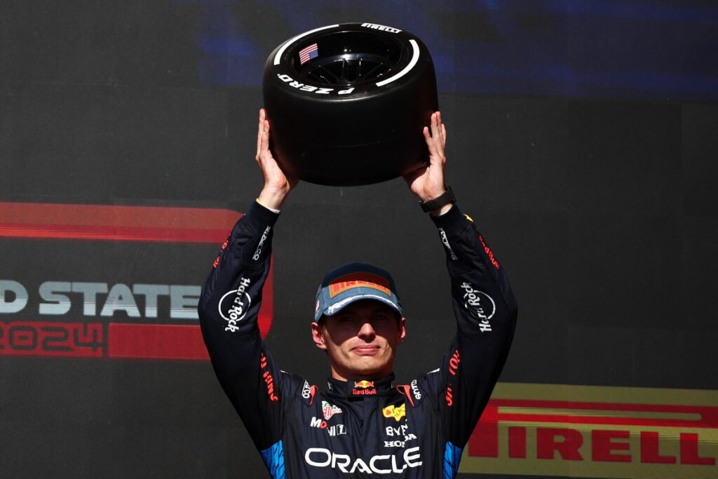 Red Bull 車隊荷蘭籍車手 Max Verstappen於美國大獎賽(United States Grand Prix)本季第12度站上頒獎台,擴大領先優勢。(Red Bull 提供)