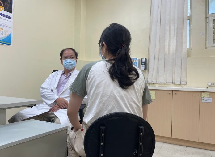 喪屍煙彈橫行引亂象 部桃開辦門診助民眾脫離毒癮 13 CD62372D 00AE 4411 9175 C7275397DDBD scaled