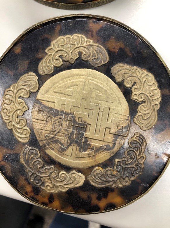 販售玳瑁、犀牛角贗品遭查獲 新北動保處:最高可處75萬元罰鍰