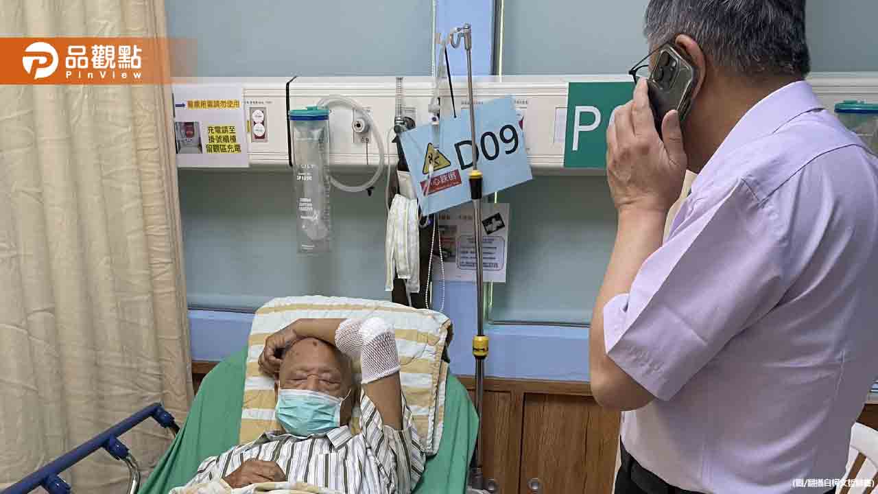 柯文哲探病父!淚訴遭綠陷害:有不共戴天之仇