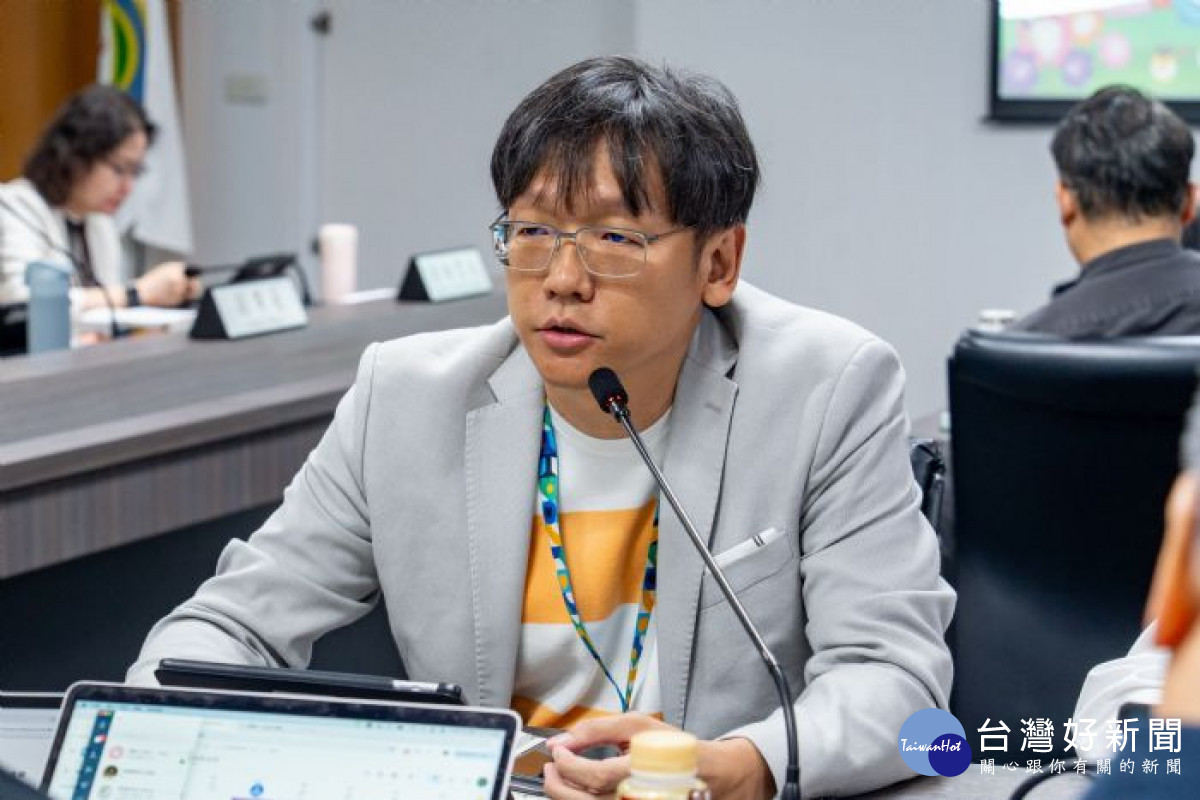 觀旅局長周柏吟提到,市府透過觀光會報整合各局處資源打造萬聖節活動。
