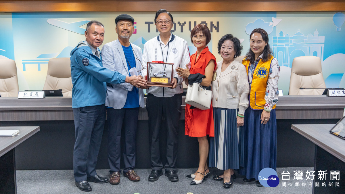 張市長感謝暖心企業持續關懷社會。<br /><br />