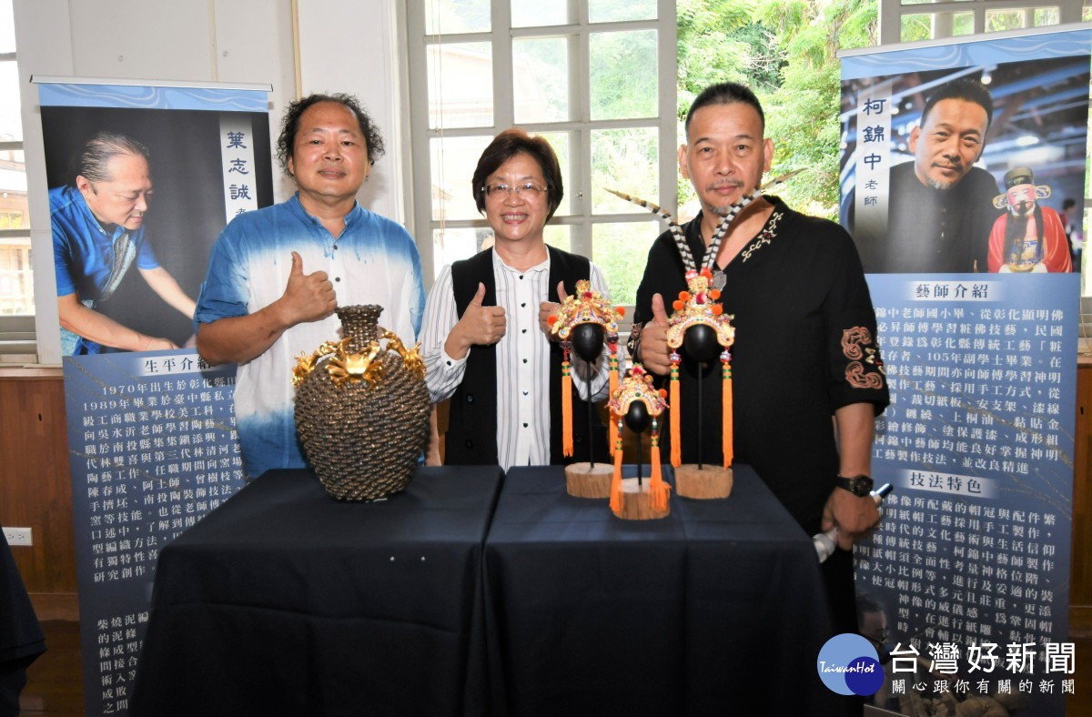 彰化人才輩出,新增登錄2位無形文化資產傳統工藝師。一位是葉志誠藝師登錄「柴燒泥編塑」,另一位是柯錦中藝師登錄「神明紙帽」。圖/記者鄧富珍攝
