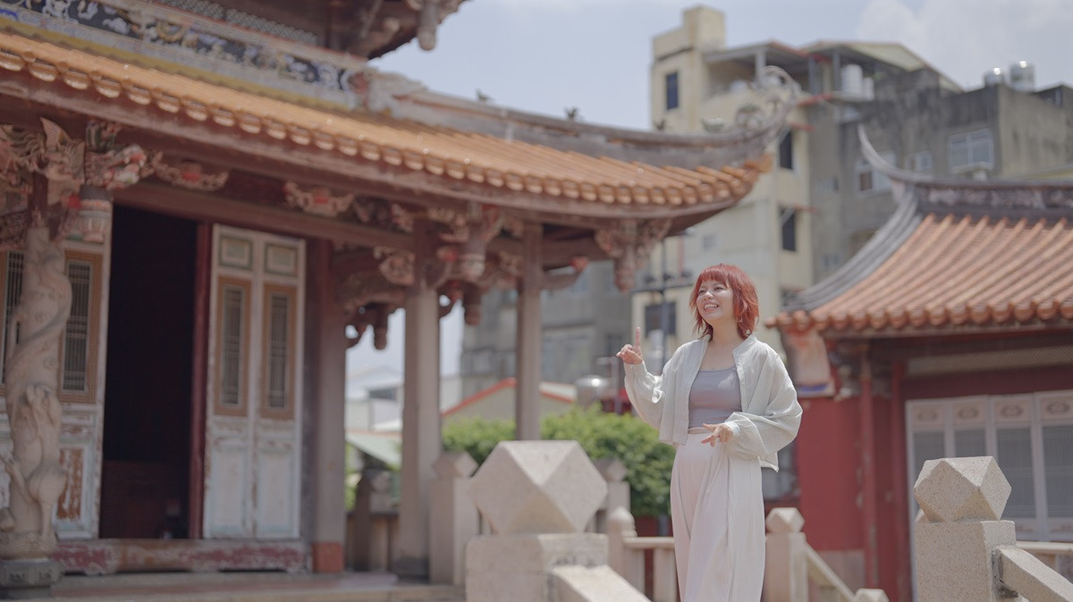 創作歌手曾立馨以MV「心內的地圖」 展現彰化日常之美。照片 / 法爾影像提供。